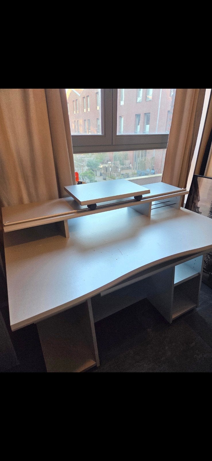 bureau grijs, Huis en Inrichting, Ophalen, Gebruikt