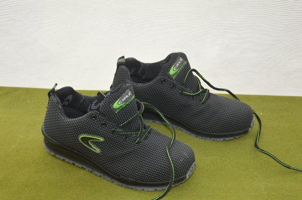 Z.g.a.n. Cofra Angstrom S3 werkschoenen, laag model maat 40, Cofra Angstrom S3, Zwart, Ophalen of Verzenden, Zo goed als nieuw