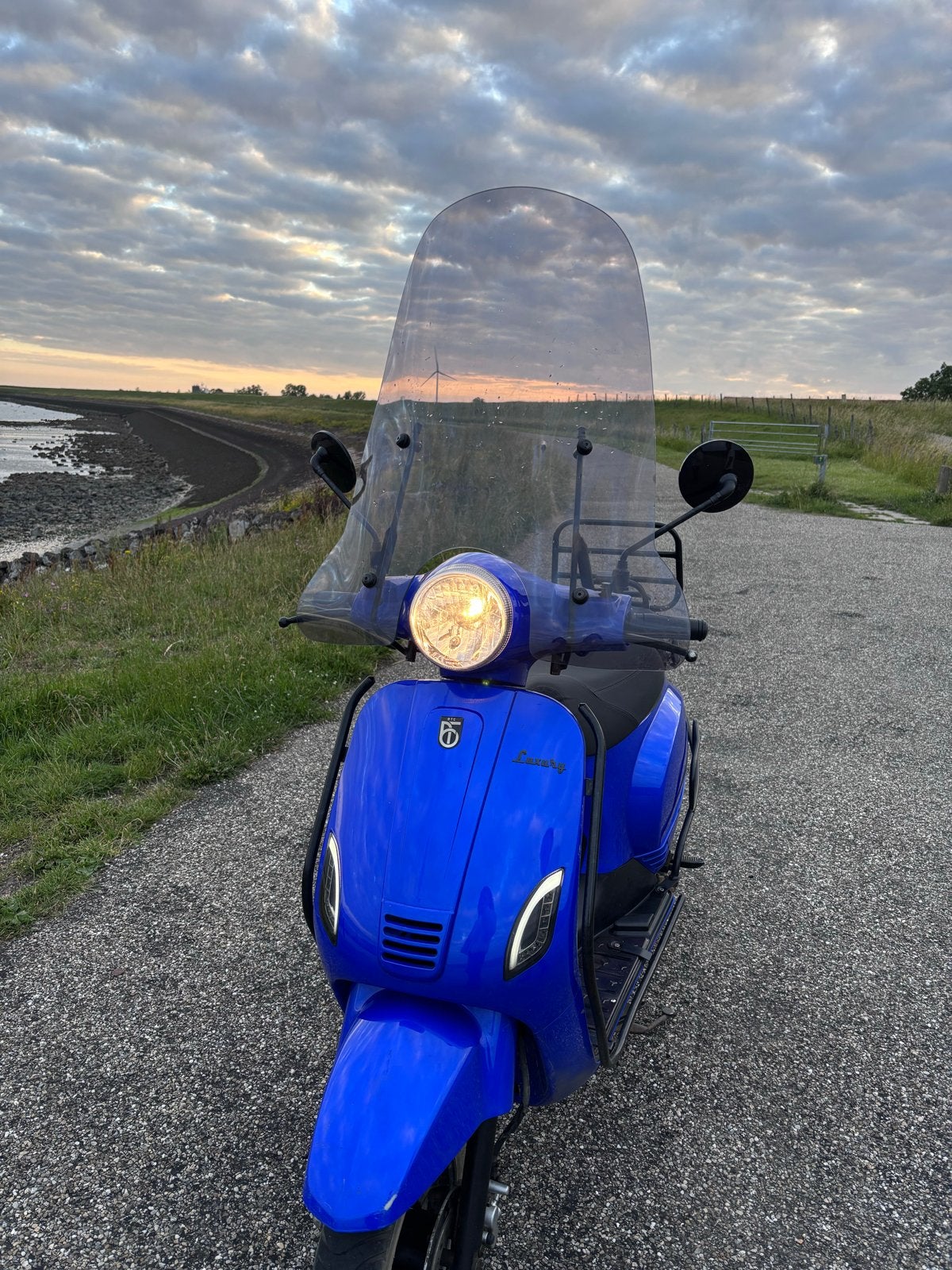 Riva BTC Scooter - Rijdt perfect, lichte beschadiging, Fietsen en Brommers, Snorfietsen en Snorscooters, Ophalen, Gebruikt, Benzine