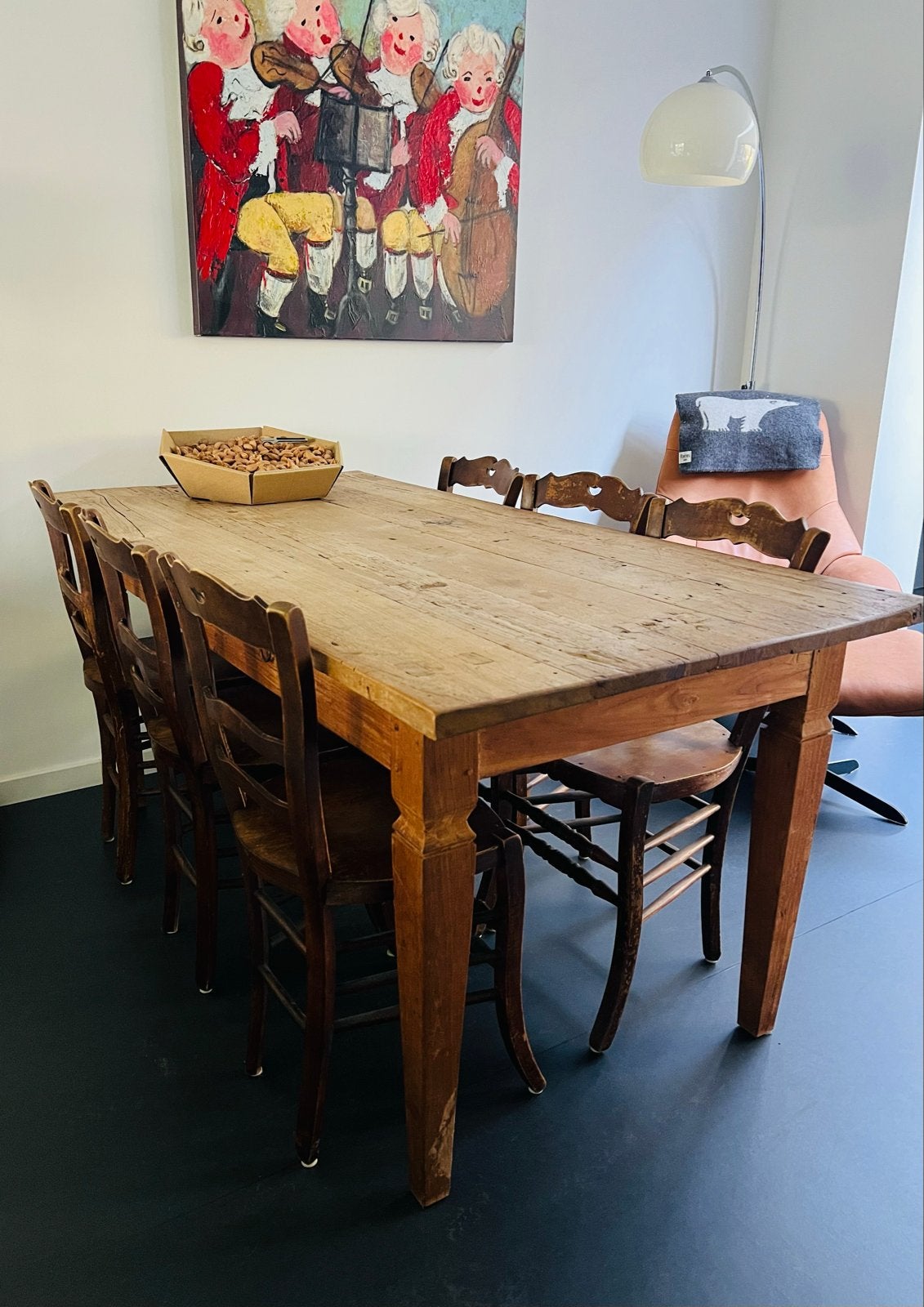 Robuuste Franse boerentafel, Ophalen