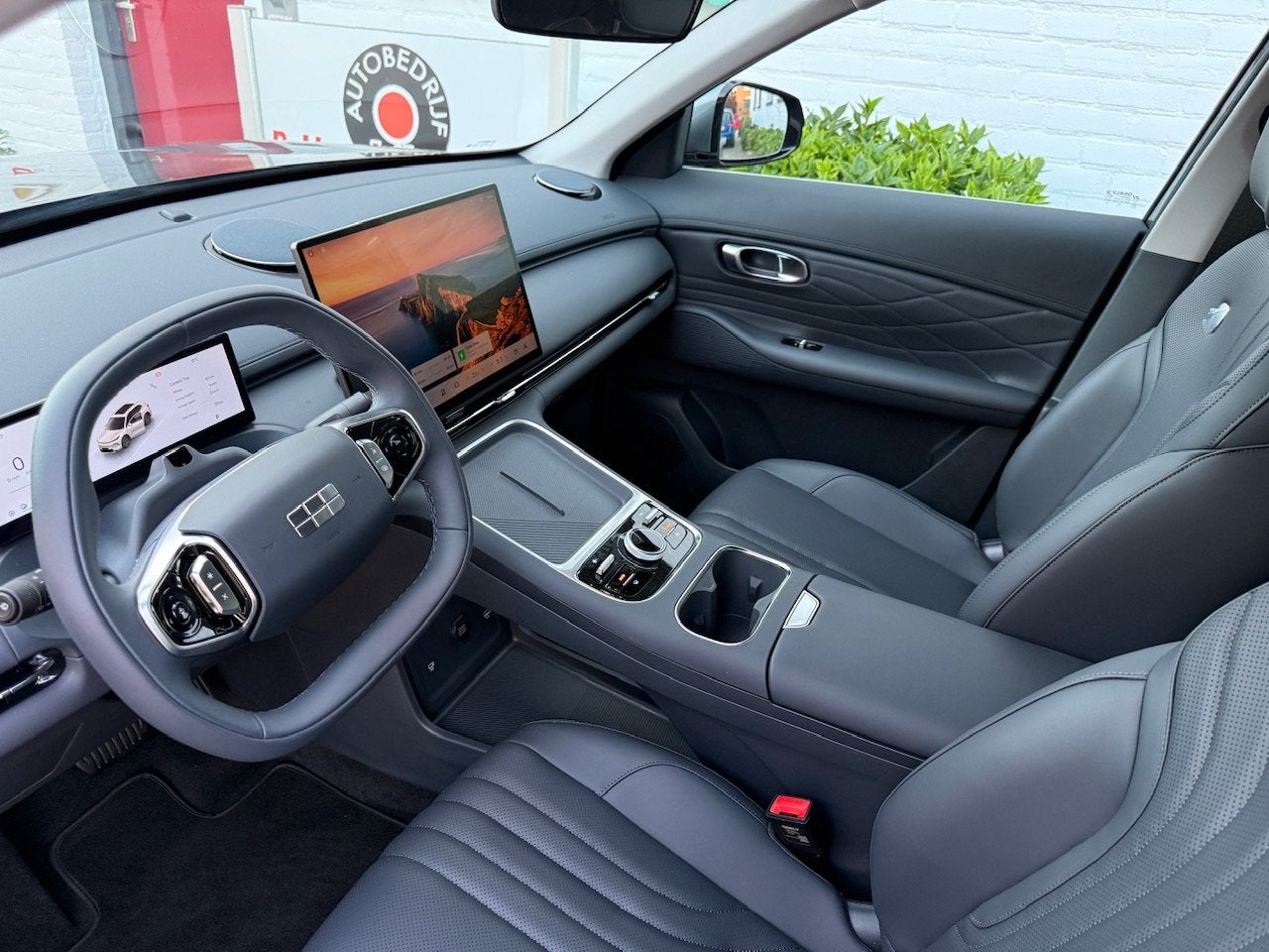 Geely Starray Em-I 1.5 Pro 262 PK Plug in Hybrid/ Nieuwe voo, Auto's, Automaat, Dealer onderhouden, Gebruikt, Zwart