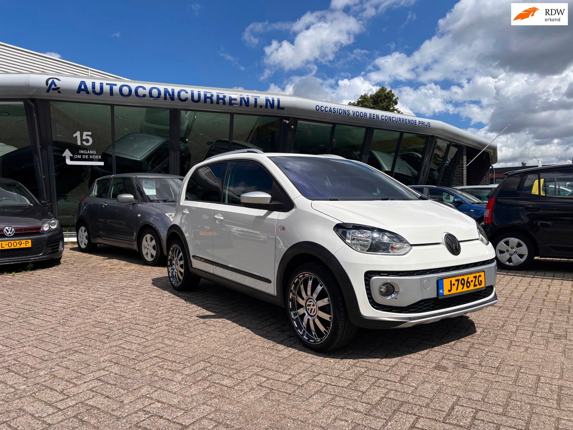 Volkswagen Up! 1.0 cross up! BlueMotion, Nwe. APK, Carplay,, Auto's, Euro 5, Gebruikt, Up!, 4 stoelen