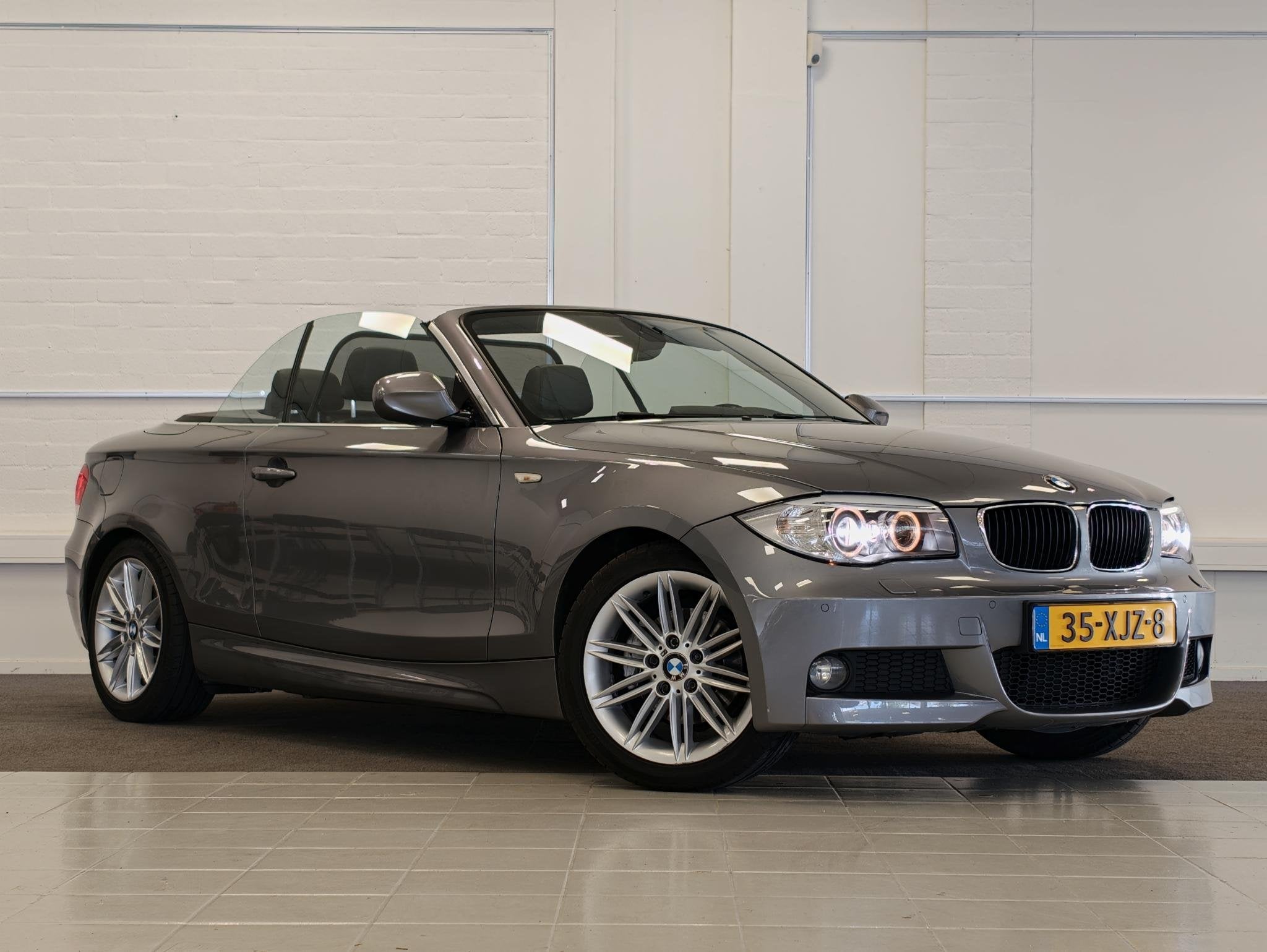 BMW 1-serie Cabrio 118i High Executive M Sport Leder Xenon W, Euro 5, Achterwielaandrijving, Zwart, Cabriolet