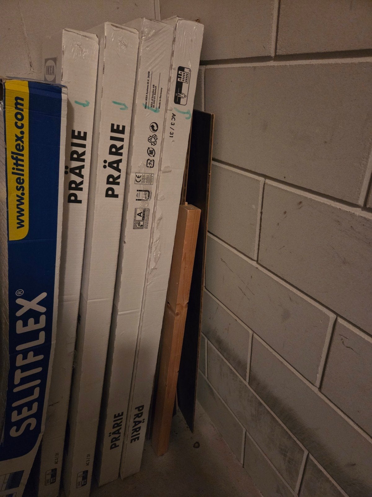 Prärie vloer 3 dozen - Donker eiken laminaat - IKEA, Doe-het-zelf en Verbouw, Ophalen