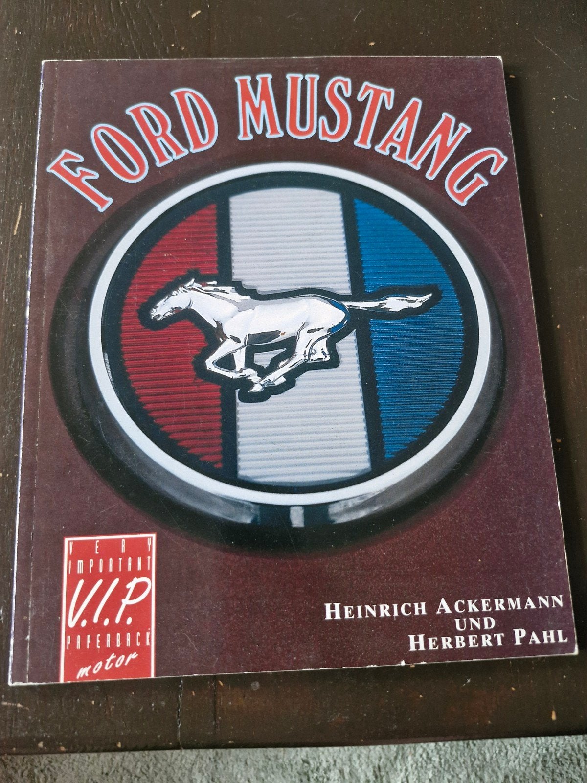 Ford Mustang Boek - Heinrich Ackermann & Herbert Pahl, Ophalen of Verzenden, Gelezen, Ford, Heinrich Ackermann en Herbert Pahl