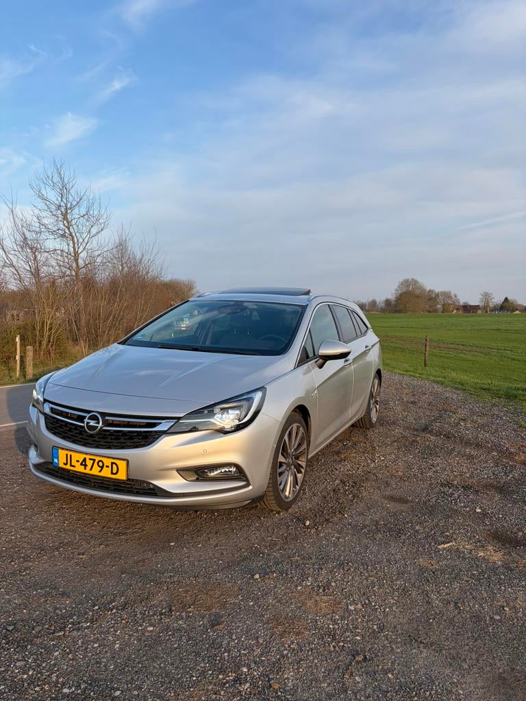 Opel Astra 1.6 Turbo Sports Tourer 200 PK Full Options 2016, Voorwielaandrijving, 4 cilinders, Stationwagon, Particulier
