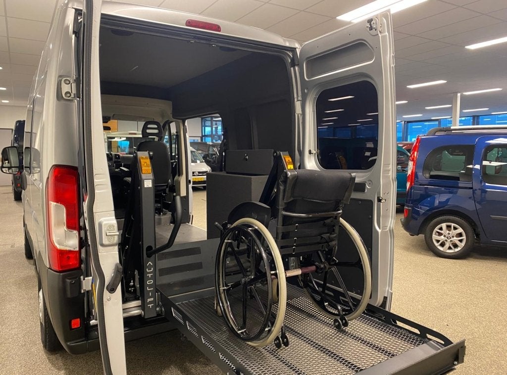 Peugeot Boxer 2.0 HDI 96KW (bj 2018), Auto's, Peugeot, Stof, Gebruikt, Origineel Nederlands, 2104 kg