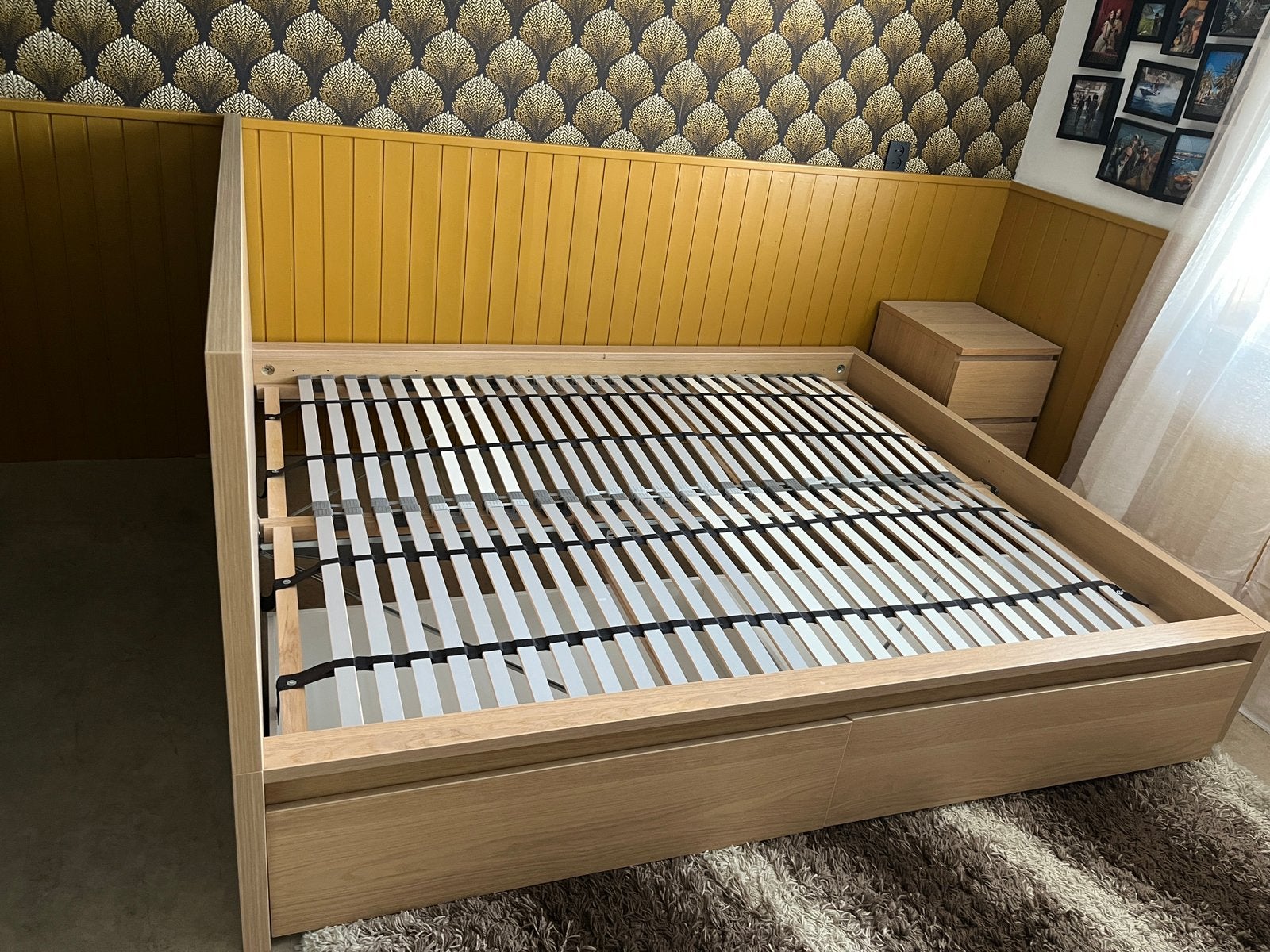 Malm IKEA bed 160x200, bedlades, nachtkastje, Ophalen, Beige, Tweepersoons, Zo goed als nieuw