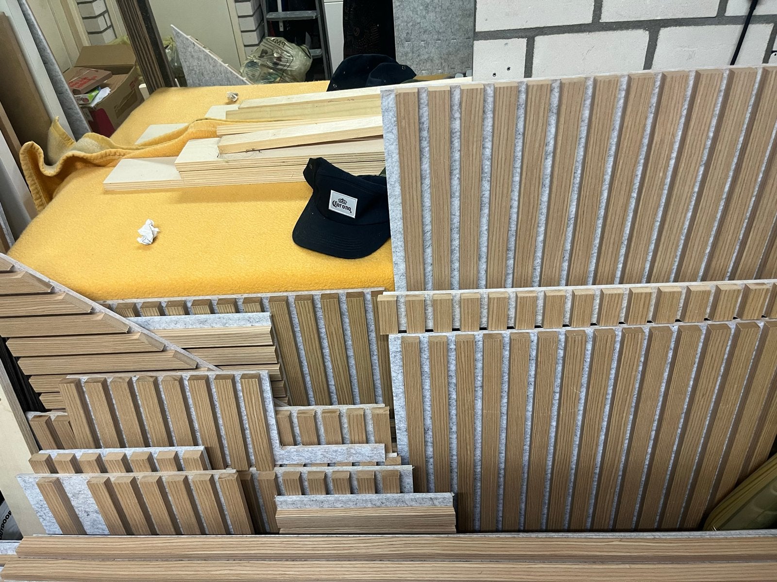 AKOESTISCHE WANDPANELEN Houten latten met vilt, Ophalen, Minder dan 25 mm, Overige typen, Nieuw