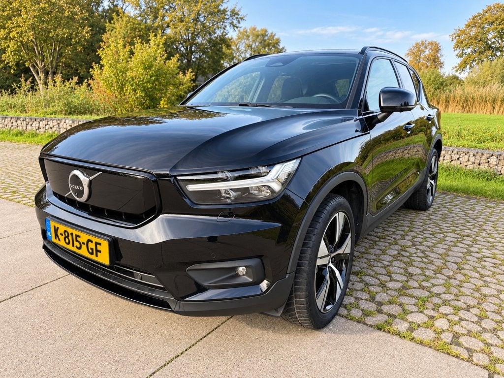 Volvo XC40 P8 408pk AWD Pure Electric Full optionPano 360CAM, Auto's, Dealer onderhouden, 40 min, Alcantara, Zwart