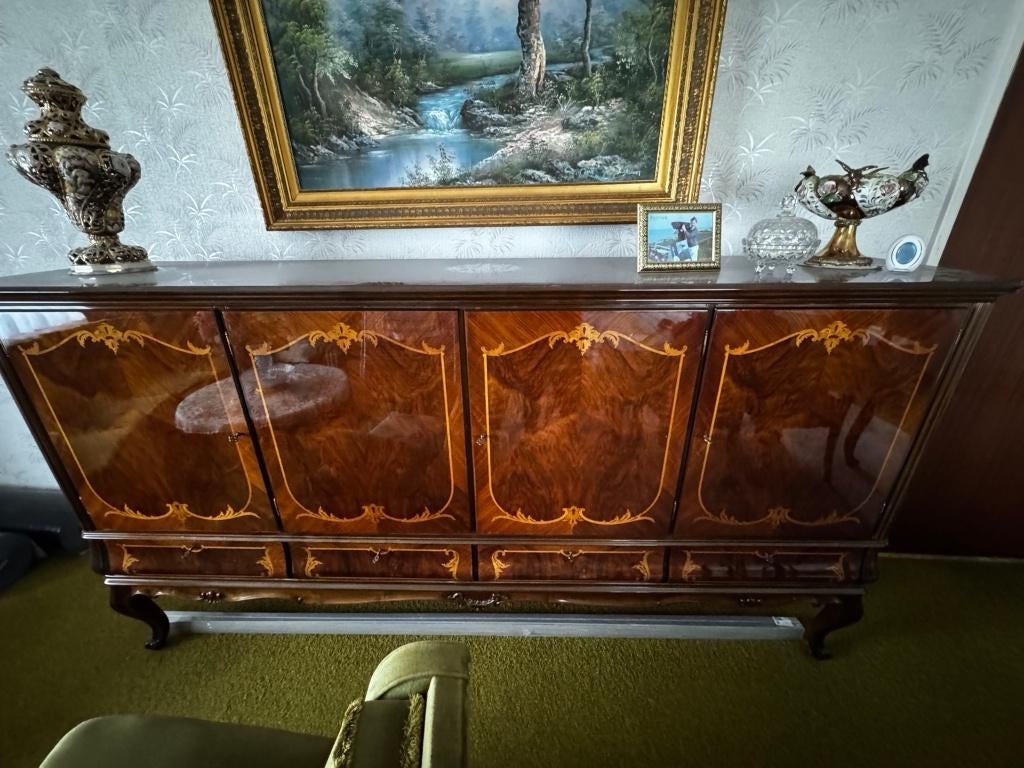 Antiek eetkamer set - kast, vitrinekast, tafel & stoelen, Ophalen