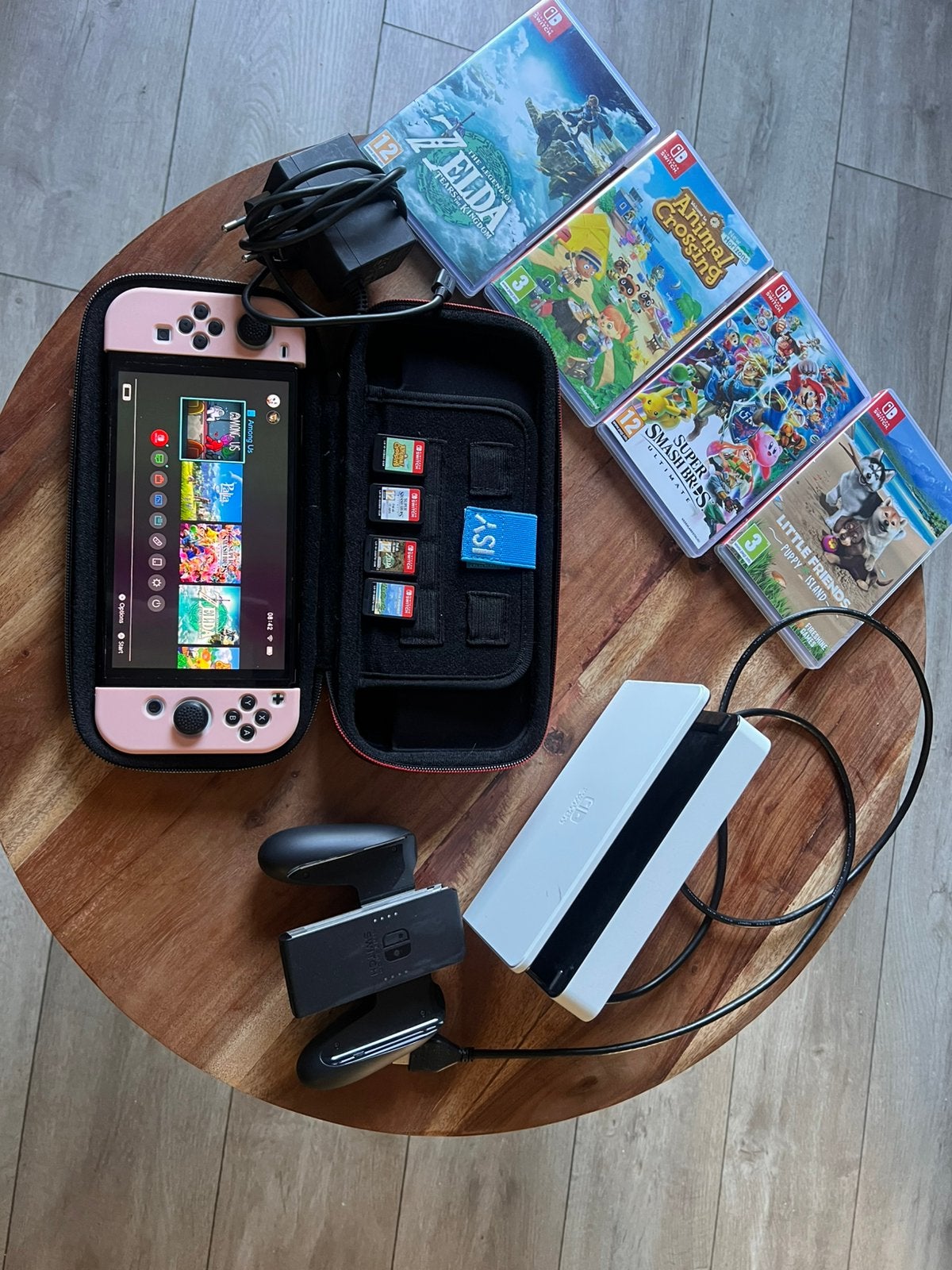 Nintendo Switch OLED + 4 Games + Dock + Case + Oplader, Switch OLED, Met games, Met 2 controllers, Ophalen of Verzenden