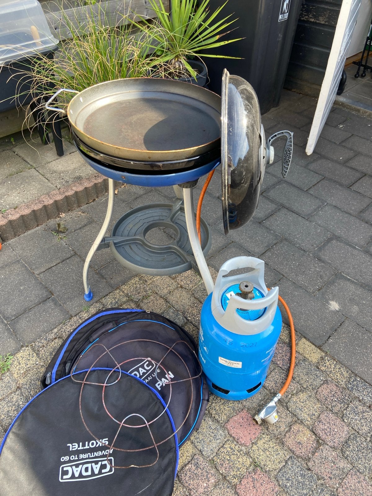 Cadac Skottelbraai met gasfles en accessoires, Ophalen, Gebruikt