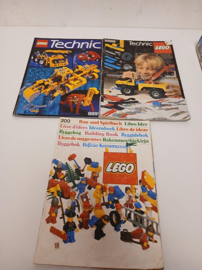 3 stuks vintage lego bouwboeken 8891, 8889 en 200, Ophalen of Verzenden