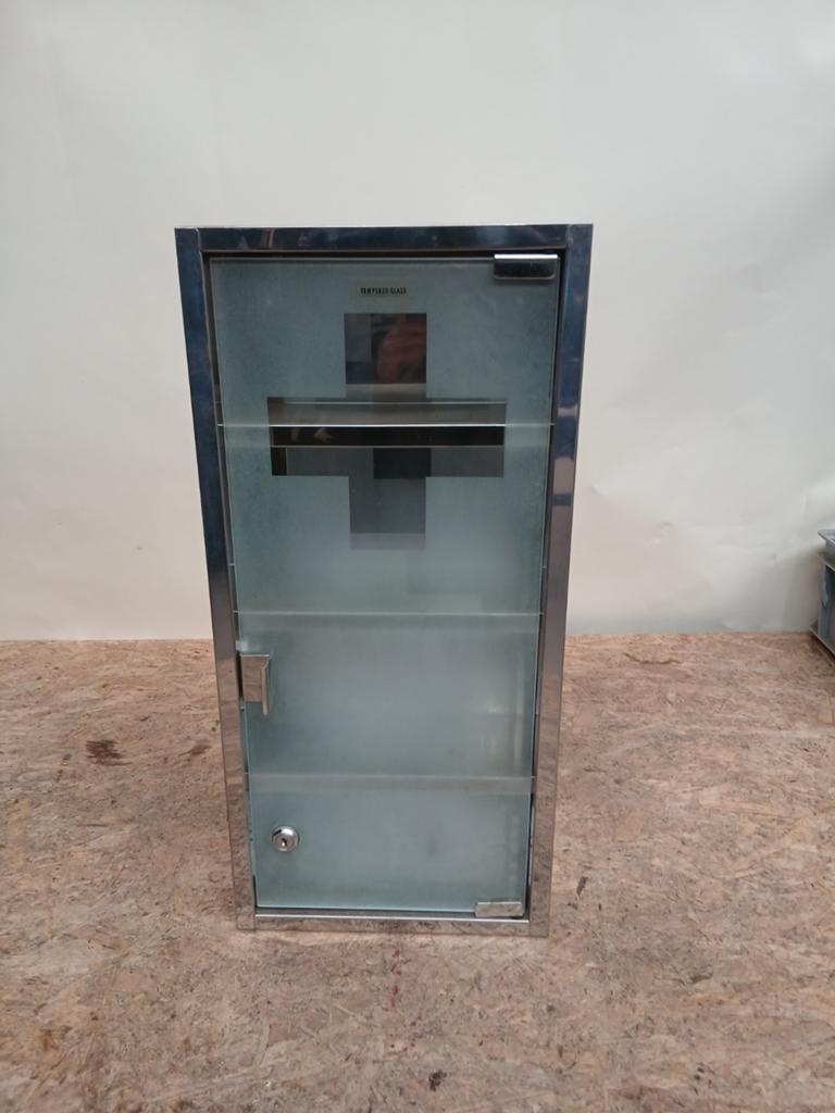 Medicijnkastje RVS met glazen deur, Ophalen, Gebruikt, Onbekend@voorbeeld.com, Onbekend