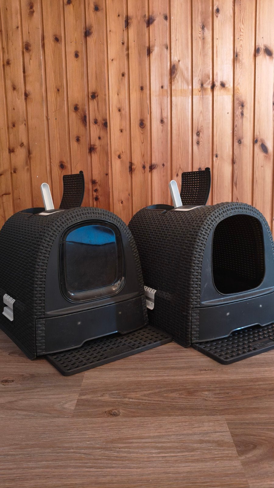 2 katten boxen met schepjes, Ophalen
