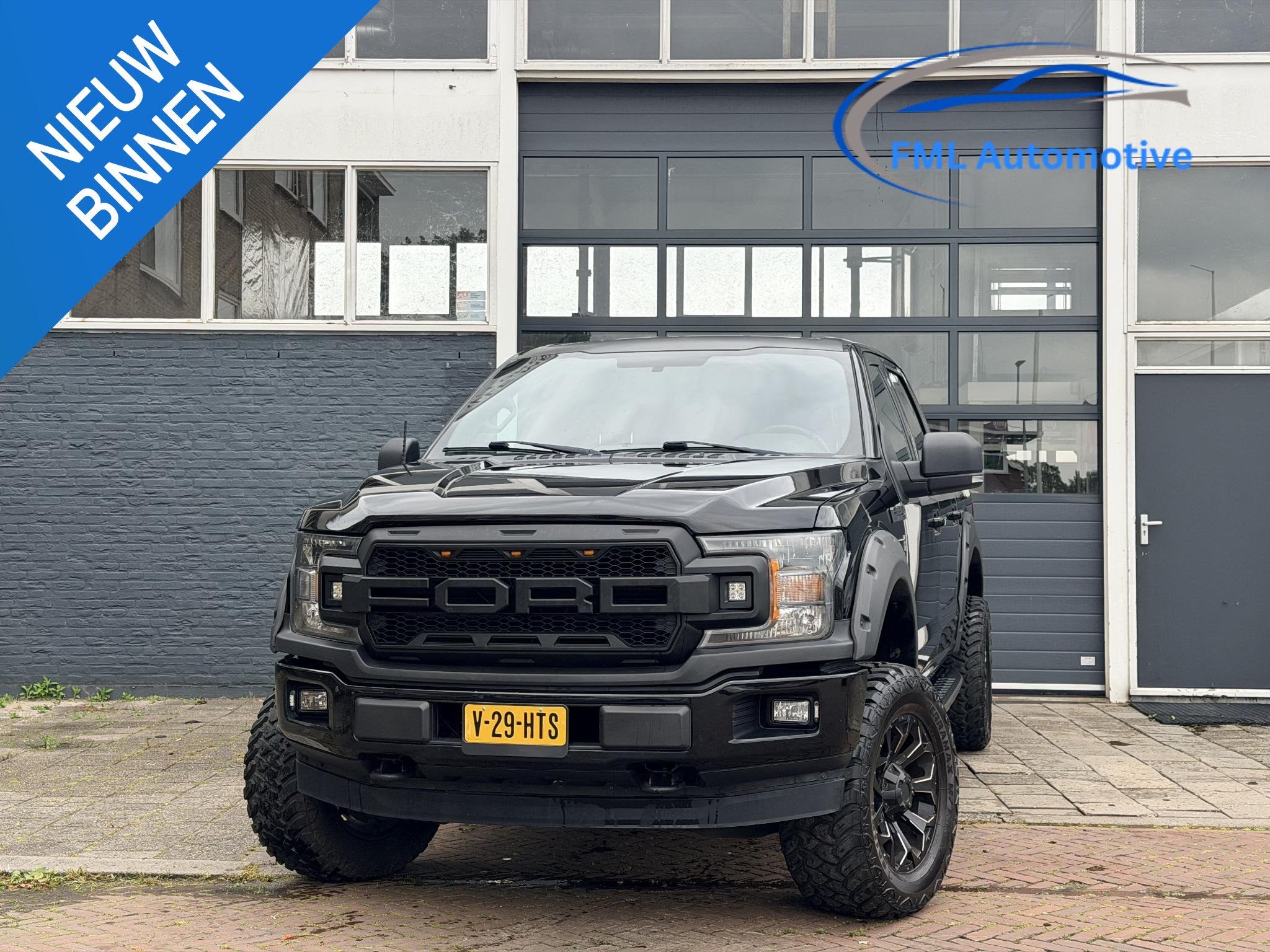 Ford F150 2.7 V6 XLT | Panorama dak | Leder interieur | Nieu, Euro 6, 2687 cc, F-150, Zwart