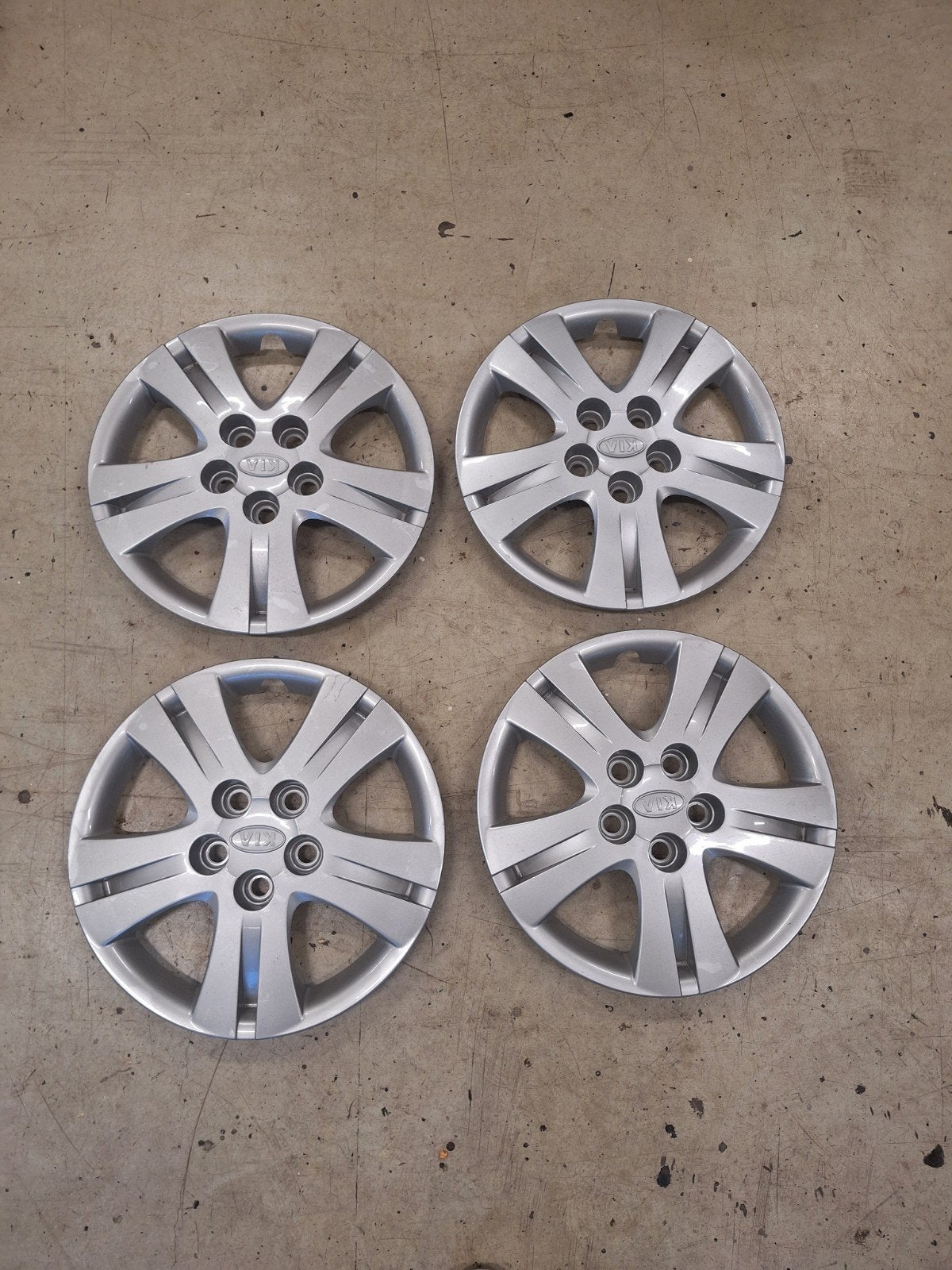 kia 16 inch wieldoppen, Ophalen of Verzenden, Nieuw