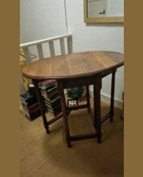 Antieke/ vintage hangoortafel, Antiek en Kunst, Ophalen