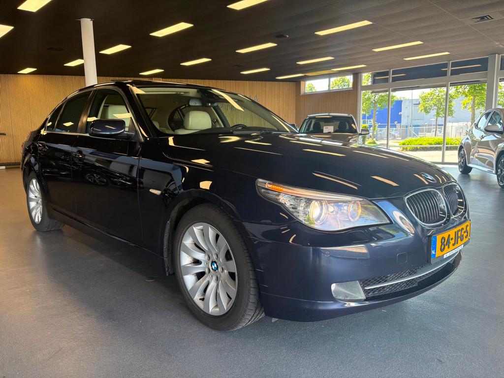 BMW 5-serie 535d High Executive Dealer onderhouden ! , Head, Automaat, Gebruikt, Beige, 2993 cc