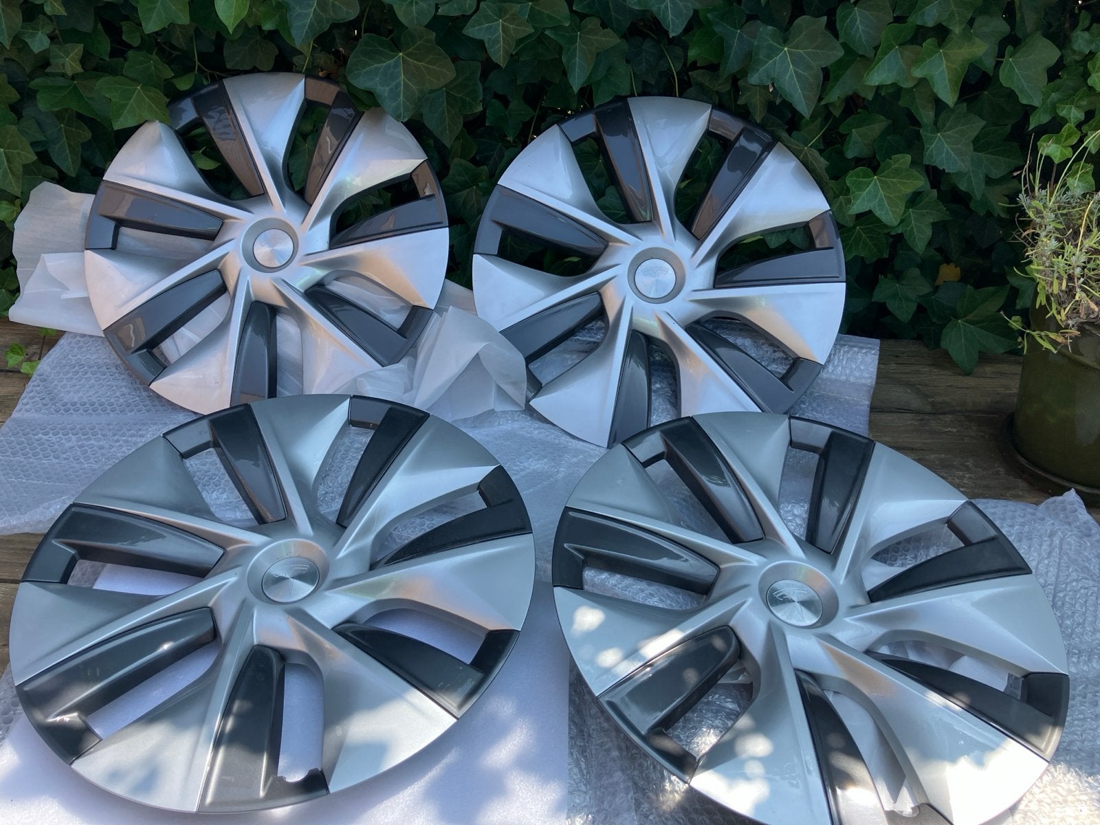 Tesla Model Y Gemini wieldoppen 19 inch, Ophalen, Zo goed als nieuw