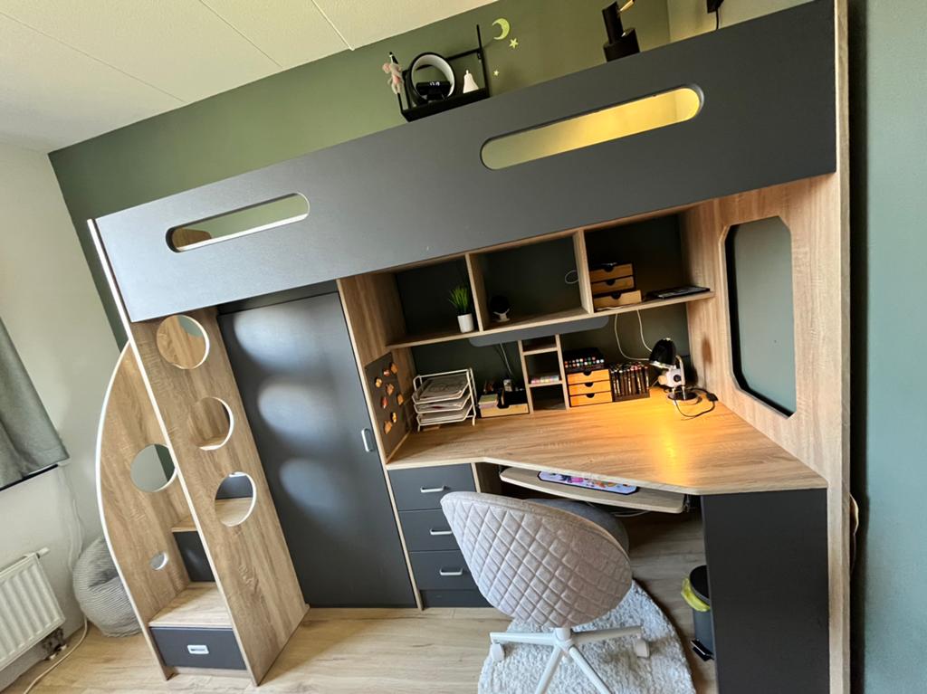 Hoogslaper met bureau, kast en lades, Kinderen en Baby's, Kinderkamer | Stapelbedden en Hoogslapers, Ophalen, Zo goed als nieuw