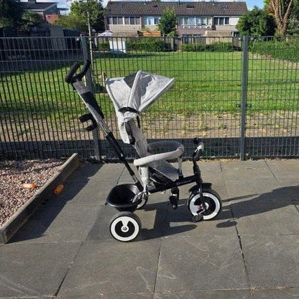 Kinderkraft Driewieler Grijs, Fietsen en Brommers, Ophalen, Verstelbare zitting, Gebruikt, Velgrem