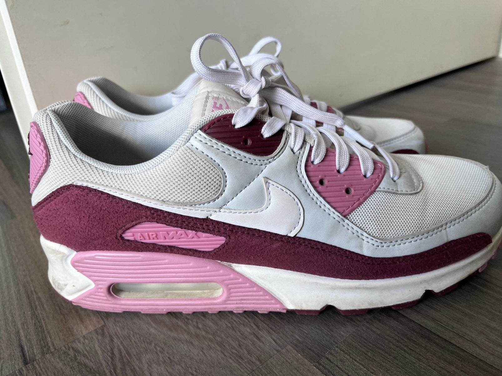 Nike Air Max 90 'Neapolitan' HM9451-600 - maat 42, Ophalen of Verzenden, Roze, Sneakers of Gympen, Zo goed als nieuw