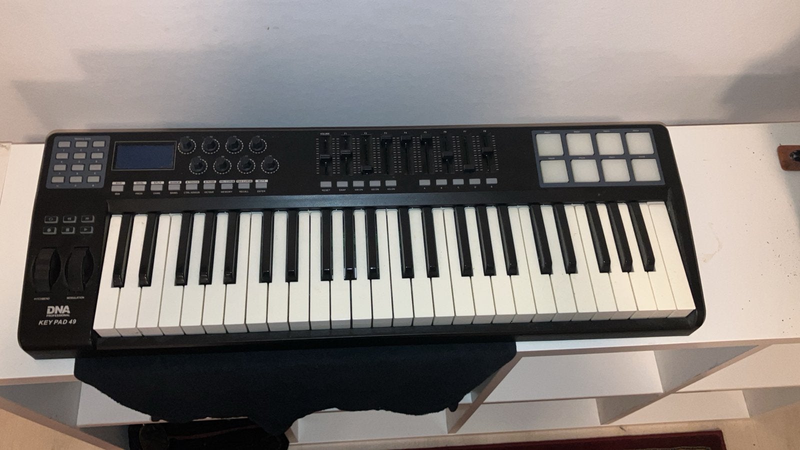DNA Keypad 49 MIDI Keyboard - Zo goed als nieuw, Muziek en Instrumenten, Midi-aansluiting, Zo goed als nieuw, Ophalen, 49 toetsen