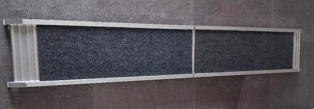 Loopplank grote hond aluminium, Dieren en Toebehoren, Honden-accessoires, Ophalen of Verzenden, Zo goed als nieuw