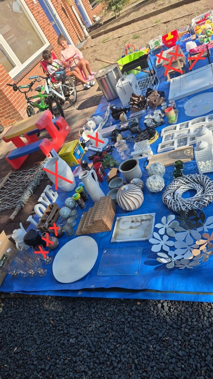 Rommelmarkt spullen, Ophalen