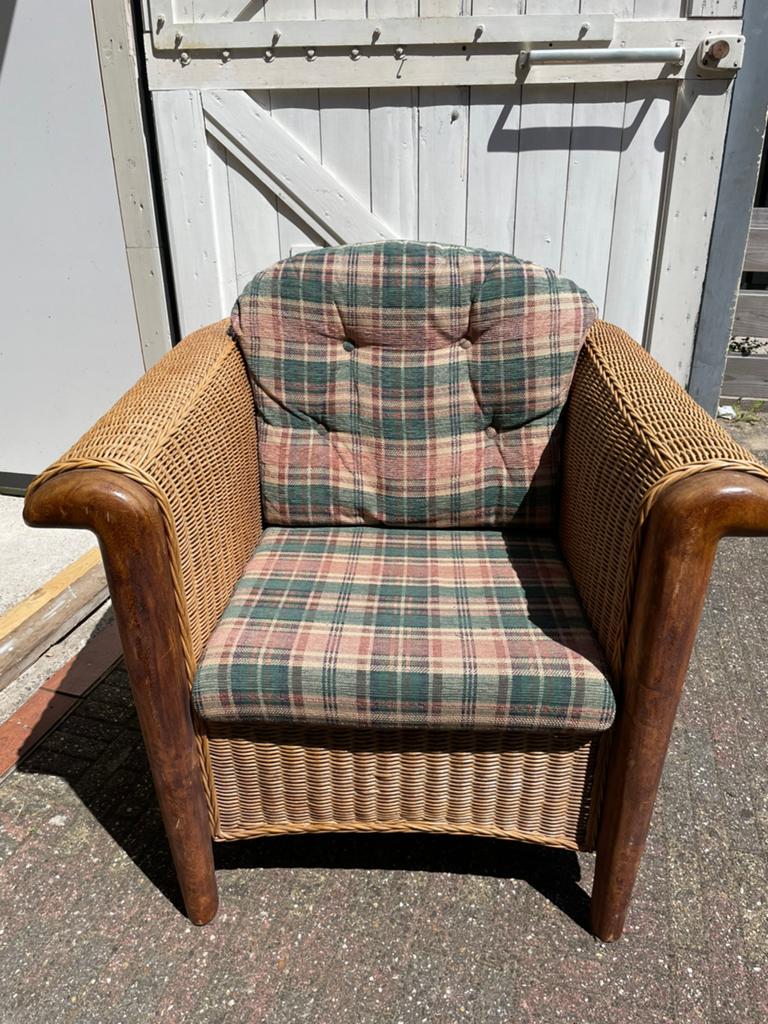 Rotan fauteuil, Huis en Inrichting, Fauteuils, Ophalen, Zo goed als nieuw, 75 tot 100 cm, 50 tot 75 cm