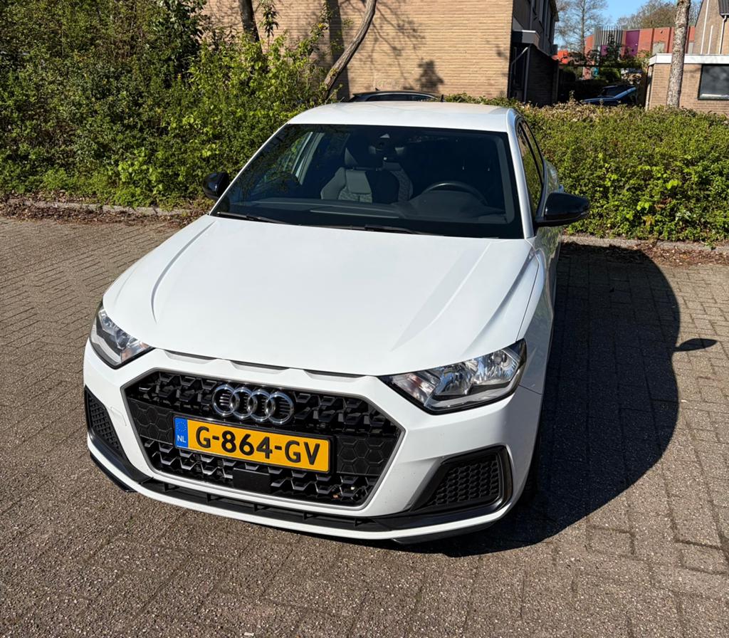 Audi A1 30 Tfsi 116pk 2019 Wit, Auto's, Audi, Particulier, A1, Aangepast voor mindervaliden, Adaptieve lichten, Adaptive Cruise Control