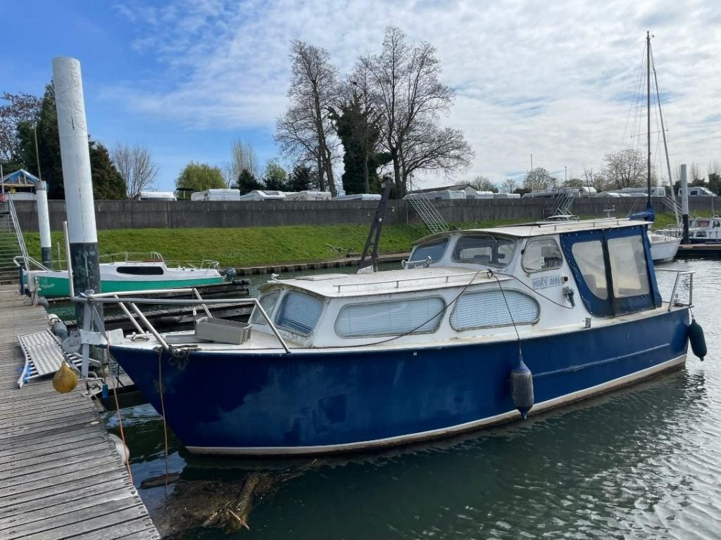 opknapper boot staal 8 meter, Watersport en Boten, Ophalen, Gebruikt, Motor en Techniek, Motorboot