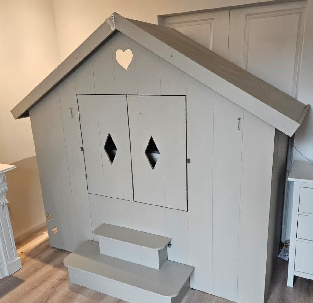 Uniek Houten Kinder Slaaphuisje / Bedstee / Kinderbed, Ophalen, 85 tot 100 cm, Gebruikt, Lattenbodem