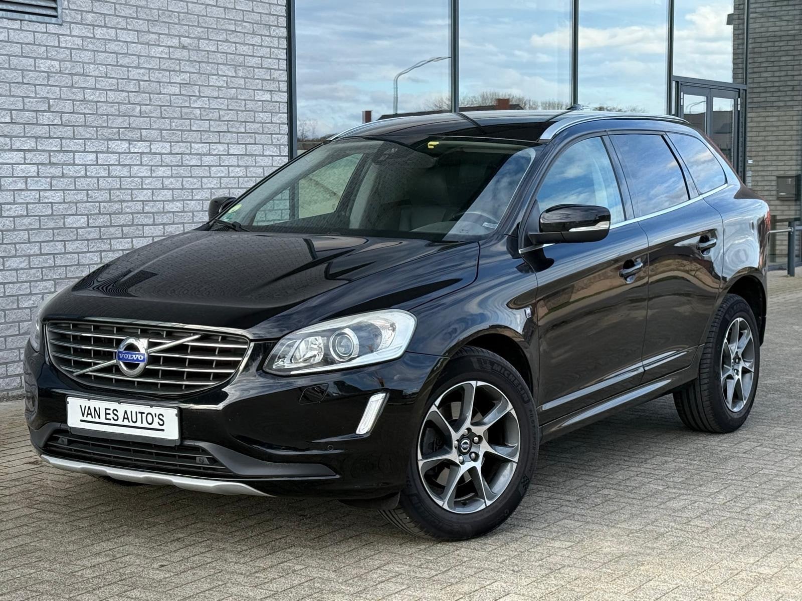 Volvo XC60 2.0 D4 FWD Ocean Race AUT|XENON|LEDER, 1969 cc, Zwart, Leder, Bedrijf