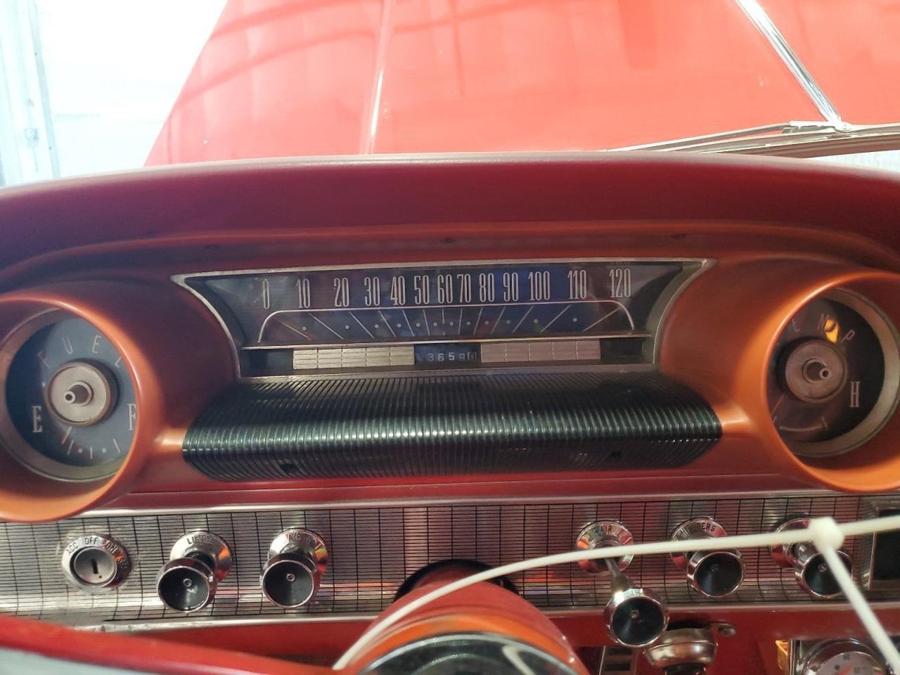 Ford Galaxie 500 XL FASTBACK (bj 1963, automaat), foto 9