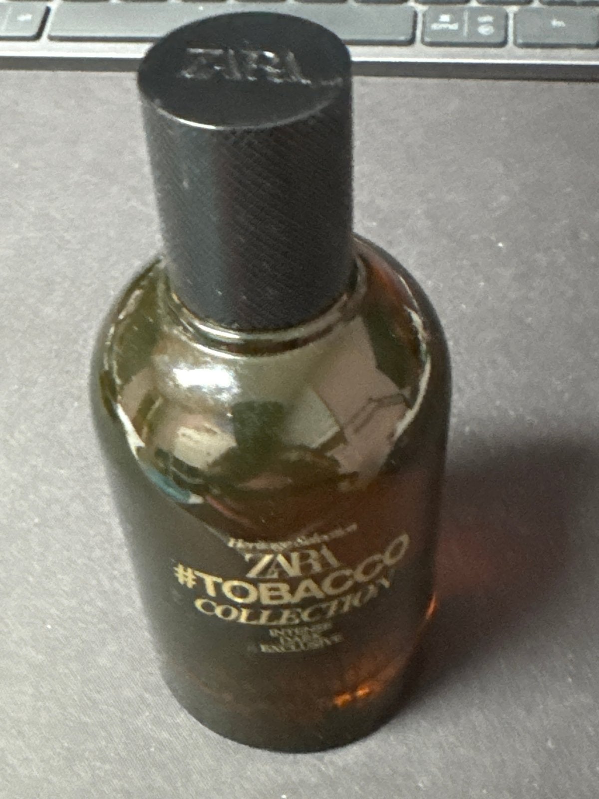 Zara Tobacco Collection Intense Dark Exclusive - Max 5 spray, Ophalen of Verzenden, Zo goed als nieuw