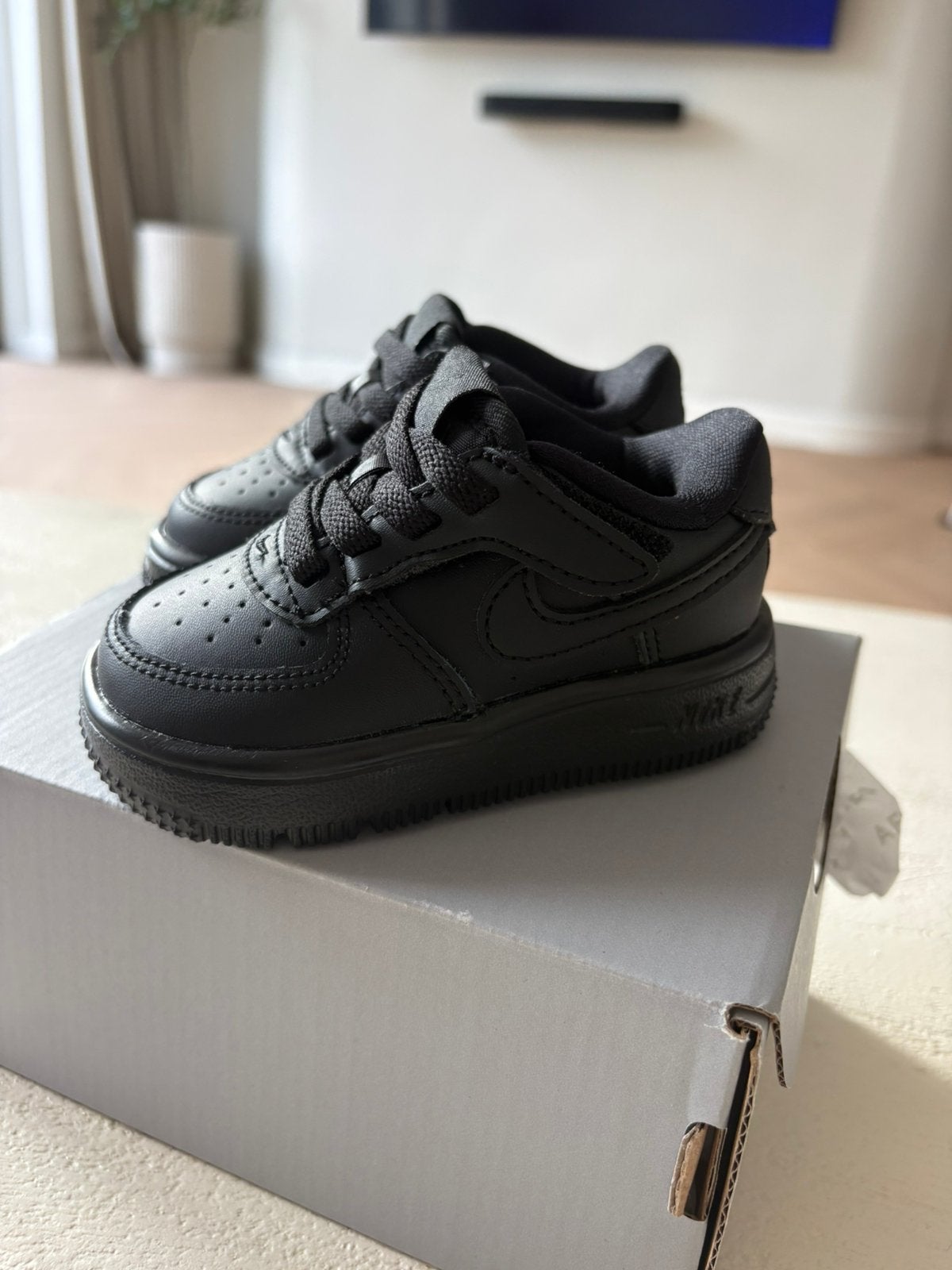 Nike airforce one maat 19.5, Kinderen en Baby's, Ophalen of Verzenden, Zo goed als nieuw, Jongen of Meisje, Schoenen