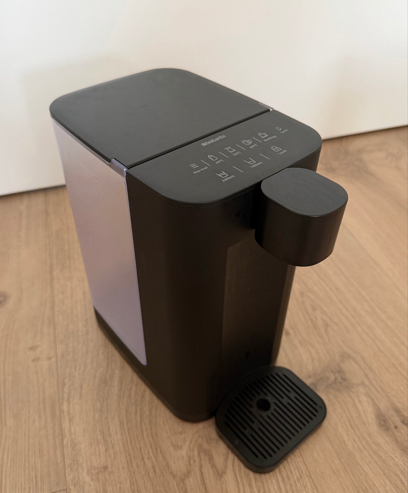 Brabantia Hot Water Dispenser Heetwaterdispenser- Zwart, 2 liter of meer, Ophalen of Verzenden, Gebruikt