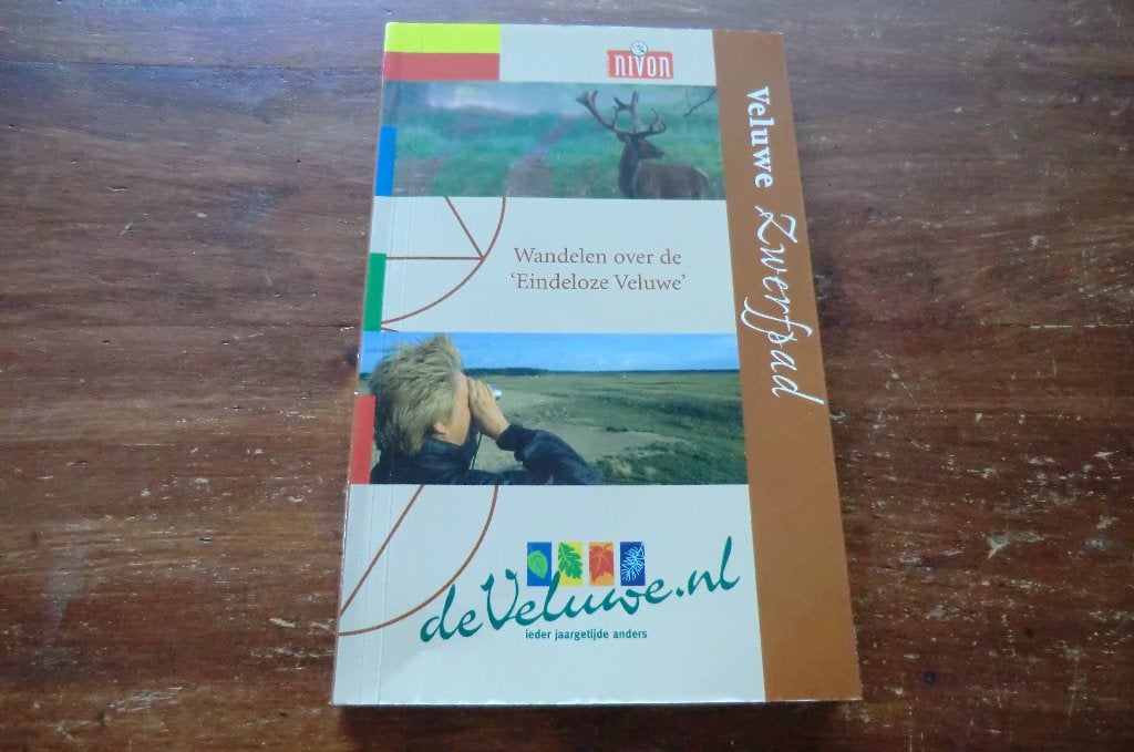 wandelgids - Veluwe Zwerfpad - nivon (2006) / streekpad 16, Fiets- of Wandelgids, Ophalen of Verzenden, Benelux, Gelezen