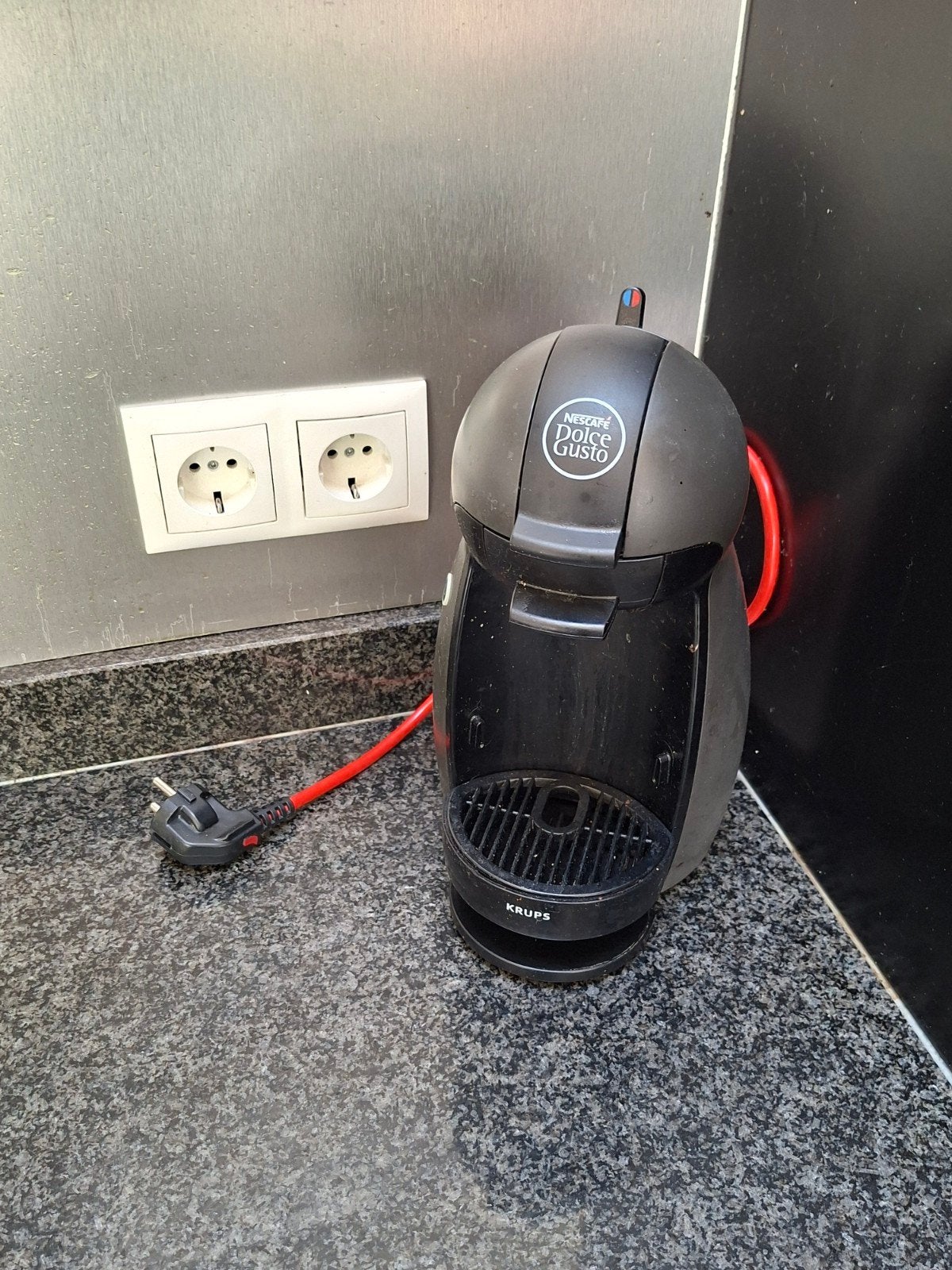 Nescafé Dolce Gusto Krups koffiezetapparaat, Ophalen of Verzenden, Gebruikt, Koffiemachine, Koffiepads en cups