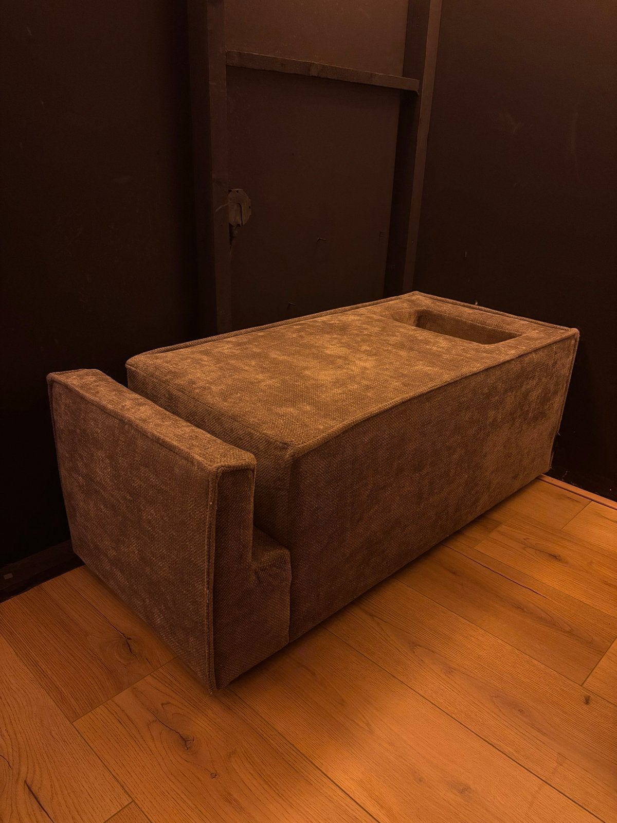 Igor salontafel - Steengrijs, Huis en Inrichting, Ophalen, Overige materialen, Gebruikt, 100 tot 150 cm