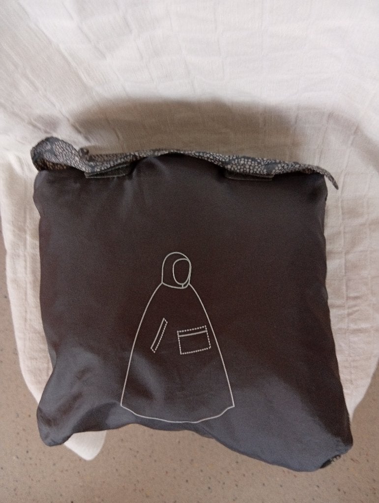 regenponcho Ikea volwassen maat opvouwbaar, Caravans en Kamperen, Regenkleding, Ophalen of Verzenden, Zo goed als nieuw, Regenponcho