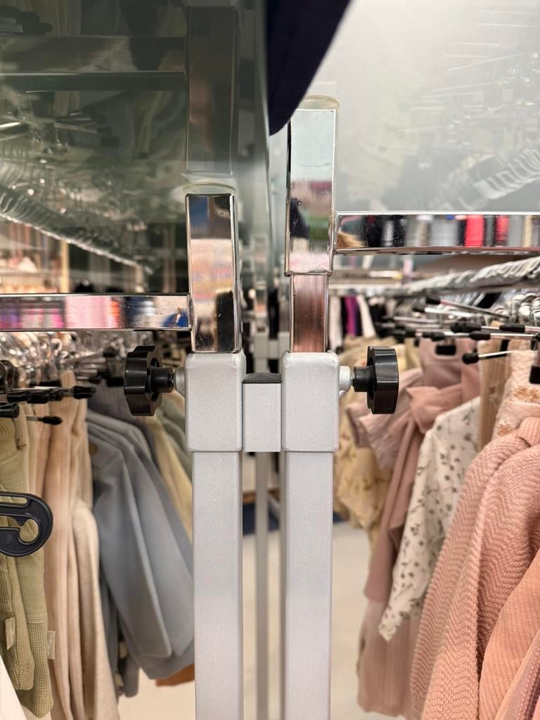 Professioneel Winkelmeubel / Presentatierek – Luxe Winkel, Ophalen, Overige materialen, Onbekend, Zo goed als nieuw