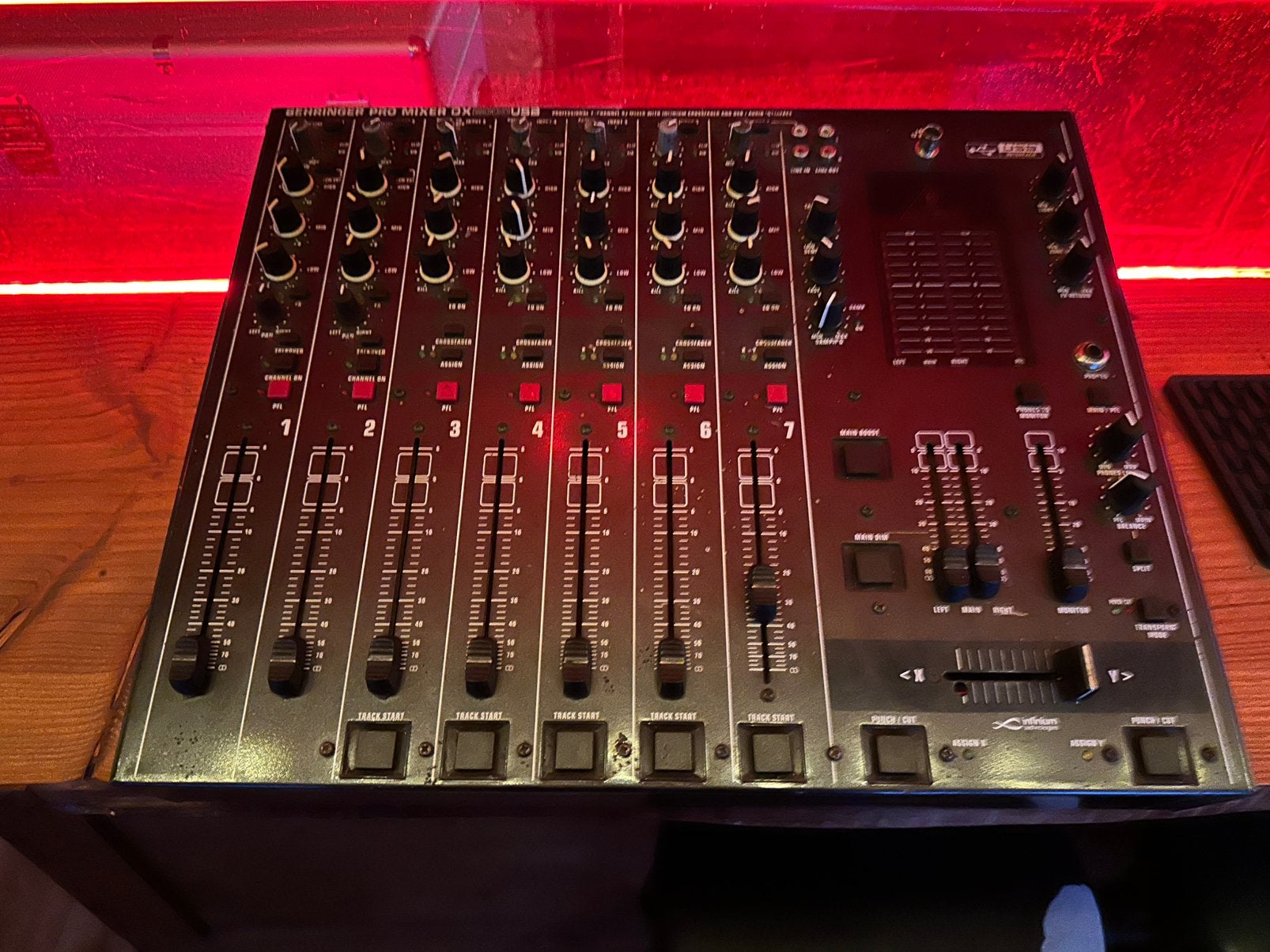 Behringer pro mixer dx2000usb, Ophalen, Zo goed als nieuw