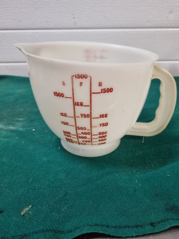 maatbeker tupperware 2 liter, Ophalen of Verzenden, 'T Olde Gre-j, Info@toldegrej.nl, Endepoelstraat 20f Didam