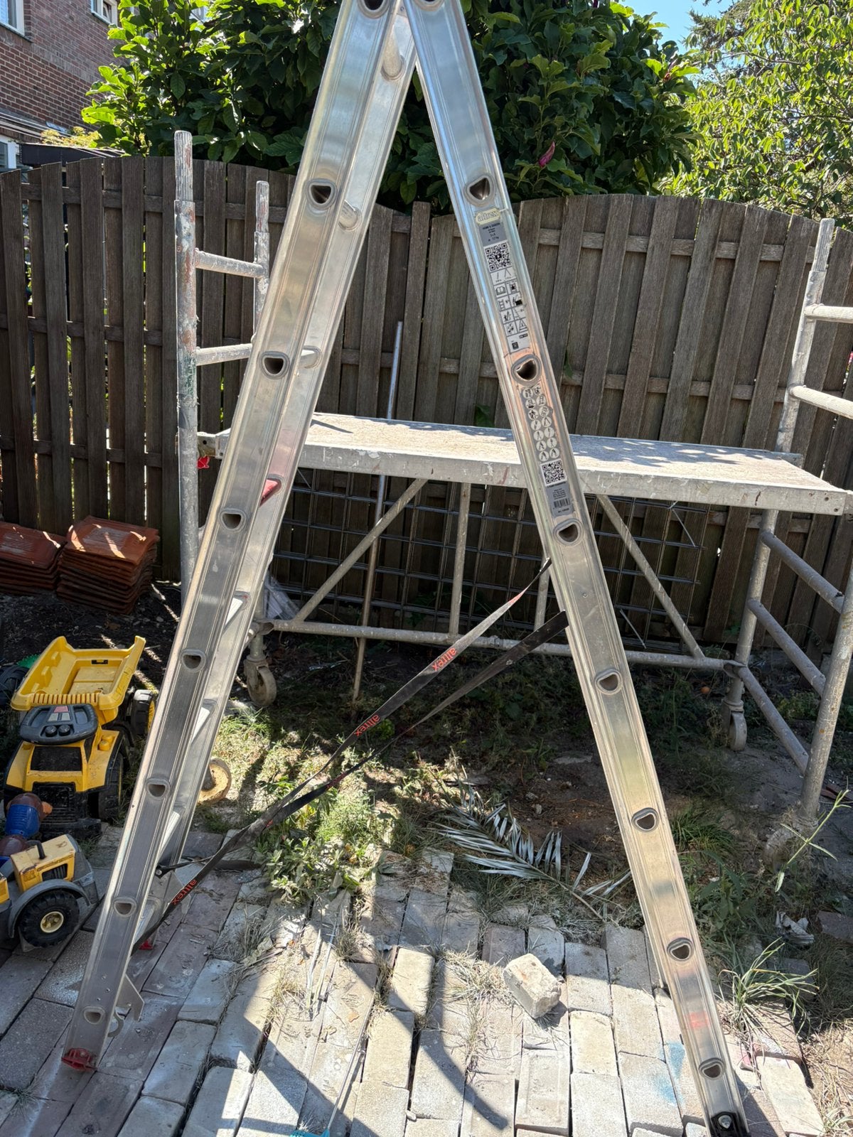 Altrex 2x8 ladder, Ophalen, Zo goed als nieuw, Ladder, Opvouwbaar of Inschuifbaar