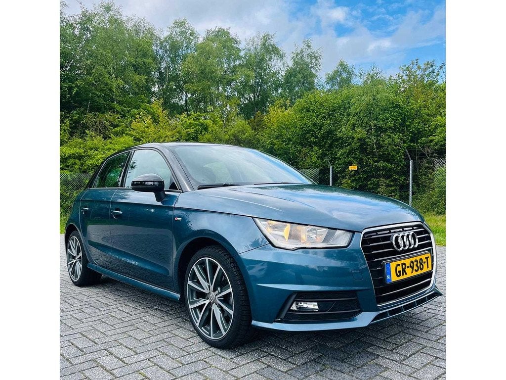 Audi - 2015 - A1 Sportback - 1.0 TFSI Adrenalin - GR-938-T, Voorwielaandrijving, Euro 6, 95 pk, Blauw