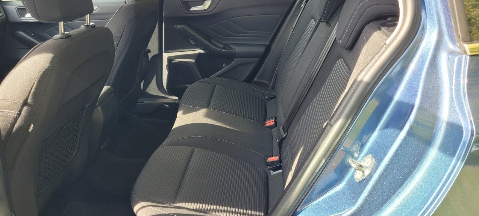 Foto 12 van Ford Focus 1.0 Ecoboost 125pk 2020 Blauw
